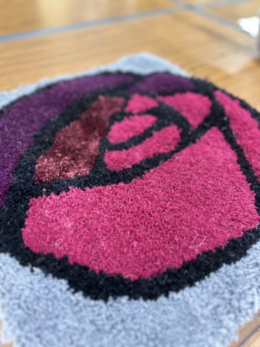 Craft_Workshops's tweet photo. ***ONE PLACE LEFT*** Join us this Sunday for our RUG TUFTING WORKSHOP and make your very own tufted cushion or wall hanging. https://t.co/Lin25UQdBQ #tlpCraftWorkshops #RugTufting #NewSkills #MothersDay https://t.co/Bz0ekd1gXl