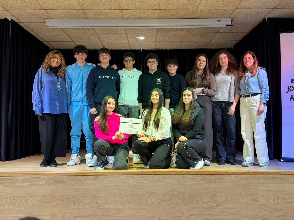 IES ADAJA tweet media