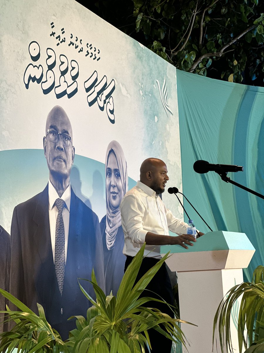 MAISAAN0's tweet photo. ހުޅުމާލެ ދެކުނު ދާއިރާގެ ކެމްޕެއިން ޖަގަހަ ހުޅުވުމުގެ ރަސްމިއްޔާތުގެ ތެރެއިން.. 
#TeamUbey
#Vote5forShajanHulhumaleDhekunuWDC
#Vote6forUbeyHulhumaleDekunu
#UbeyForHulhumaleDhekunu
@AhmedUbaid7 
@GeneralJaleel 
@ShajanAishath 
@AlaikaAyesh 
@sajidhaamohamed https://t.co/a6KOXNWdbP
