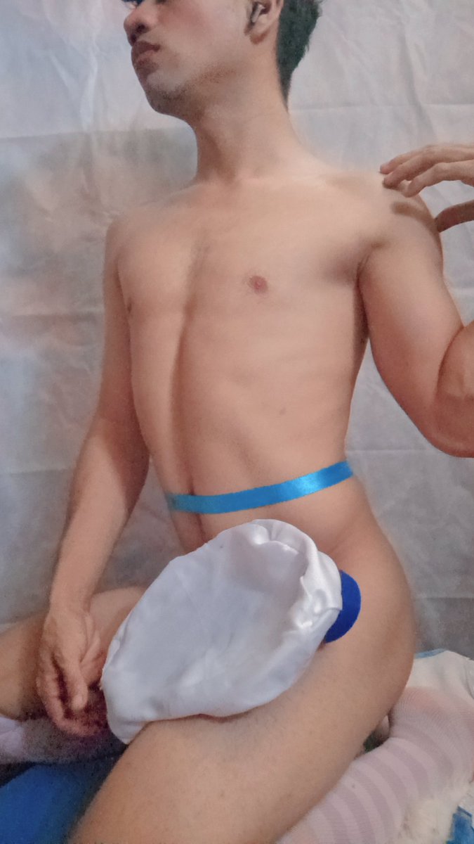 Beell004's tweet photo. Tomamos un momento para respirar 
#gay #femboy #twink #teen https://t.co/7vzGkHSMiR
