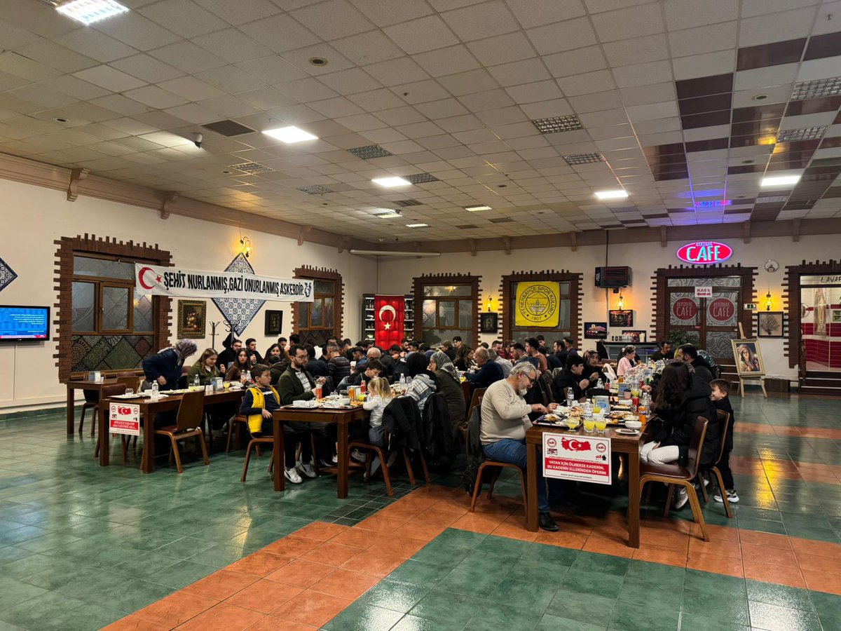 oosman1907's tweet photo. ŞEHİT NURLANMIŞ, GAZİ ONURLANMIŞ ASKERDİR !

Grubumuz olarak geleneksel iftar organizasyonumuzu bu sene Konya Şehit Aileleri Derneği’ni ağırlayarak gerçekleştirdik. Katılımlarından dolayı teşekkür ederiz. https://t.co/6pkXAOUrHk