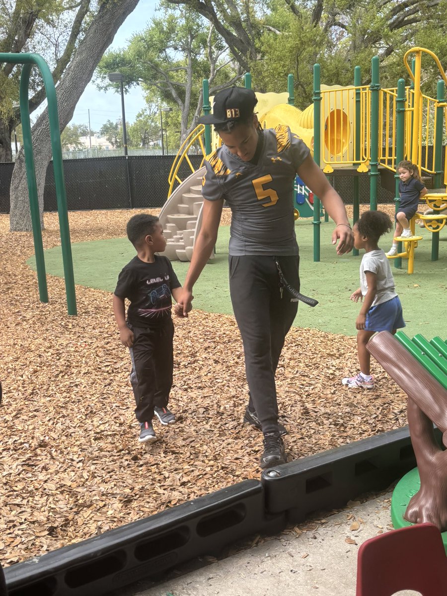 Kelvin Smarwt Sr tweet media