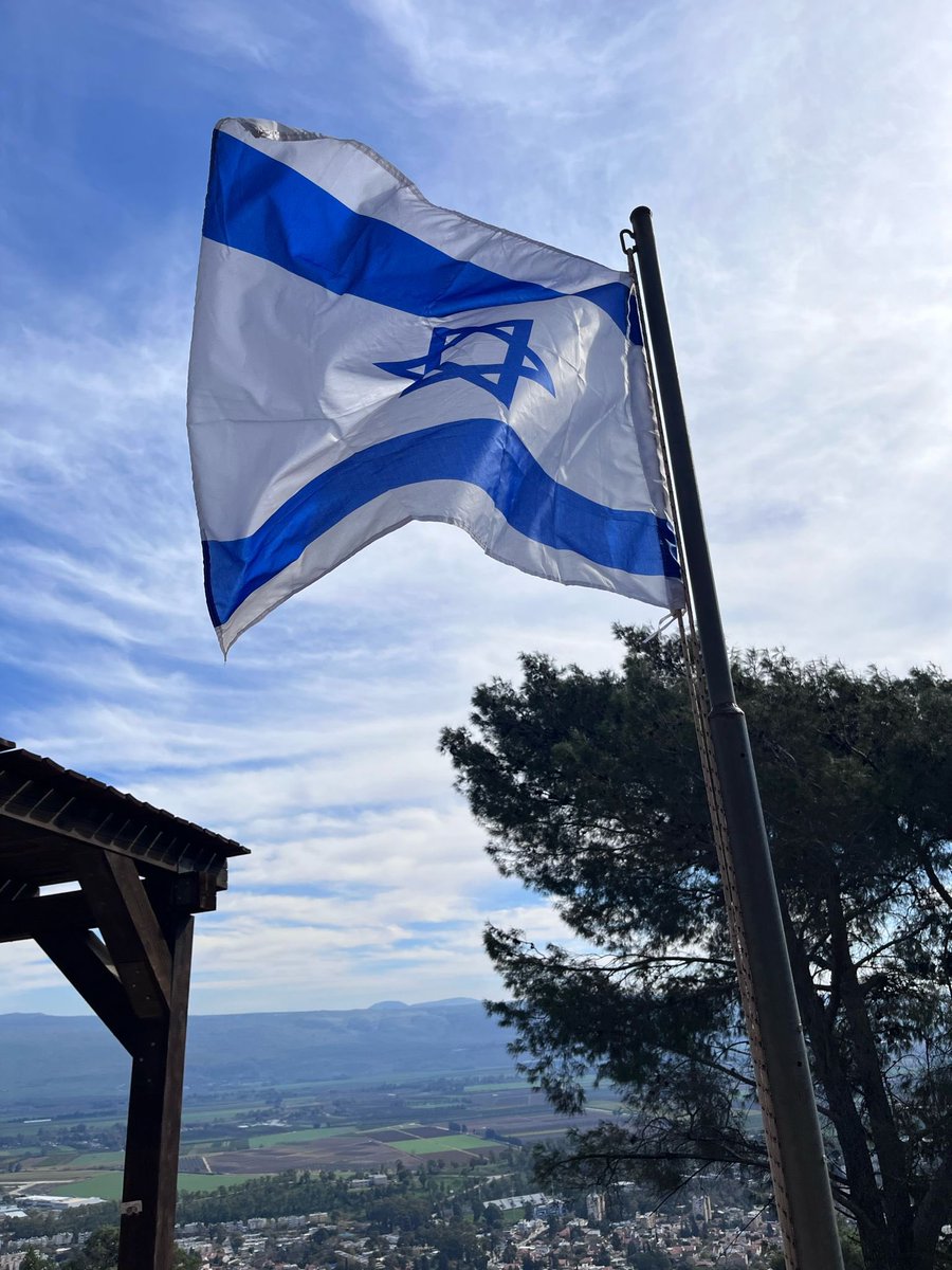 Lightoftheland_'s tweet photo. Am Yisrael Chai https://t.co/QIuMhD7bXN