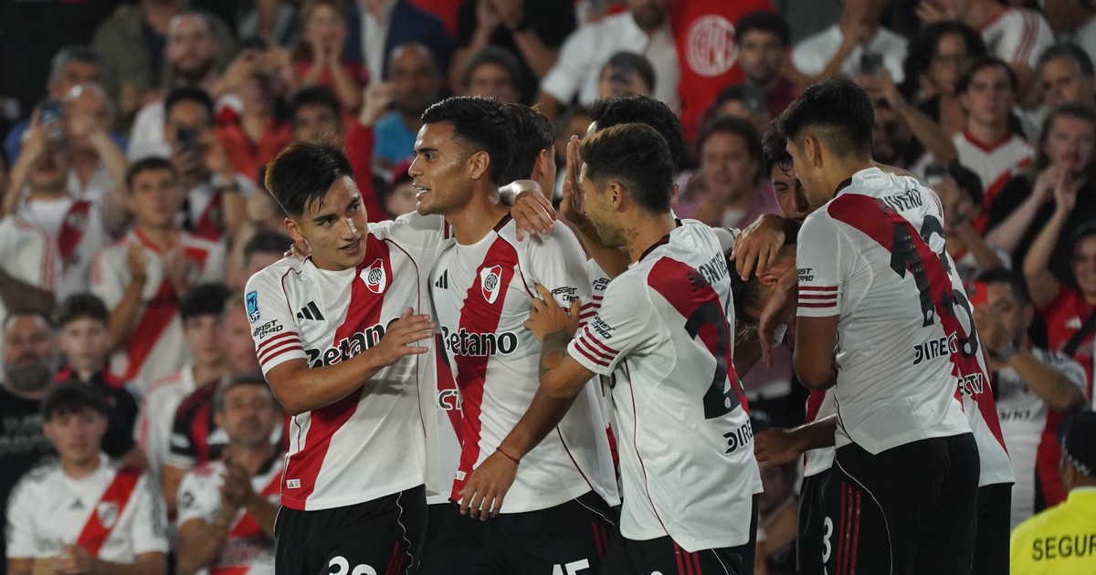 Partidos de hoy, jueves 12 de marzo :

- 17.00: Defensa - Central Córdoba |  TNT Sports
- 17.00 Riestra - Gimnasia de Mendoza | ESPN Premium
- 19.15: Talleres - Instituto | TNT Sports
- 19.15: Estudiantes RC vs. Belgrano | ESPN Premium
- 21.30: Huracán - River | TNT Sports