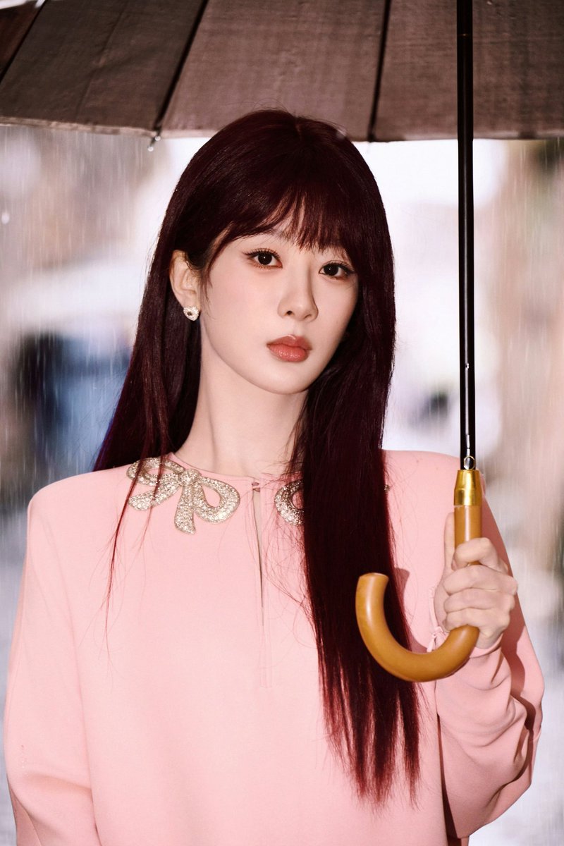 ForCdrama's tweet image. #YangZi for #ValentinoInterferenze Valentino FW26/27 collection show in Rome.