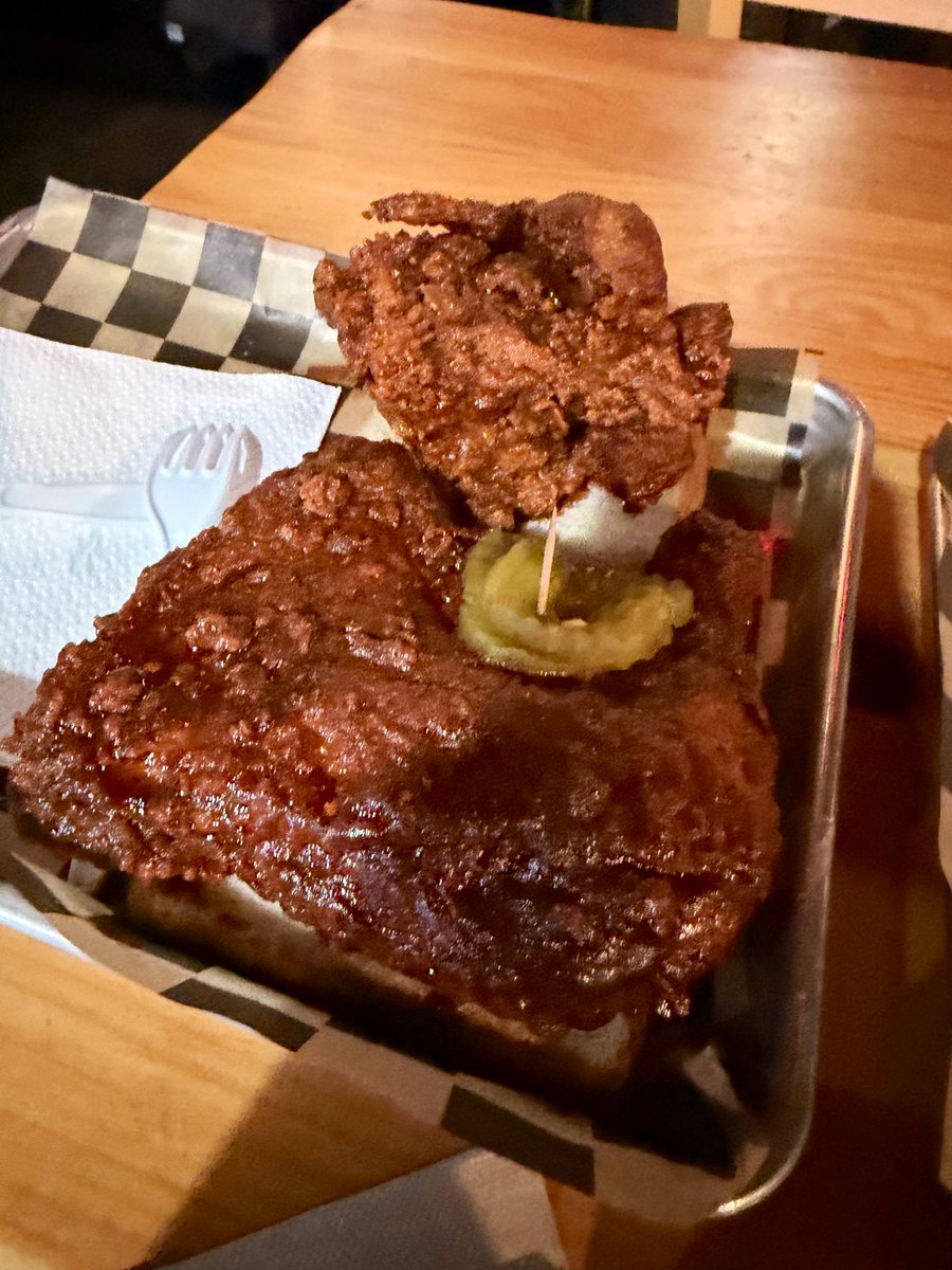 ErickReasoner's tweet photo. 📍 Nashville https://t.co/82CHcScUXw