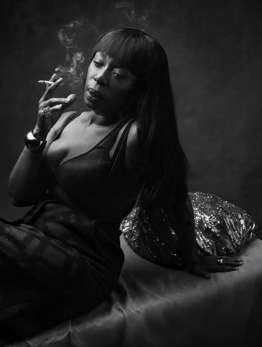 Mais fotos da dama D'baby Adams, pelas lentes de Pieter Henket, para a Elle UK. 📸