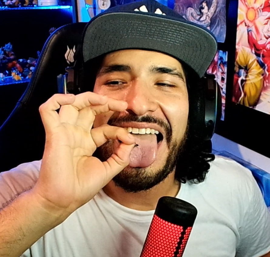 7u7Semental's tweet photo. @blazeobg @ElZeeeein @ElZeeeein invítalo neto, por ti come 2 moscas dice. https://t.co/L6pqExIWTe