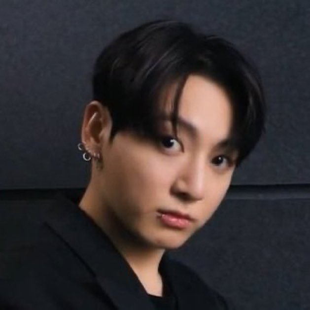my brother in christ this dude is suffering from an incurable case of terminal globular roundie babyface and a chronic case of astronomical starry boba peepers disorder i hope he never finds the cure