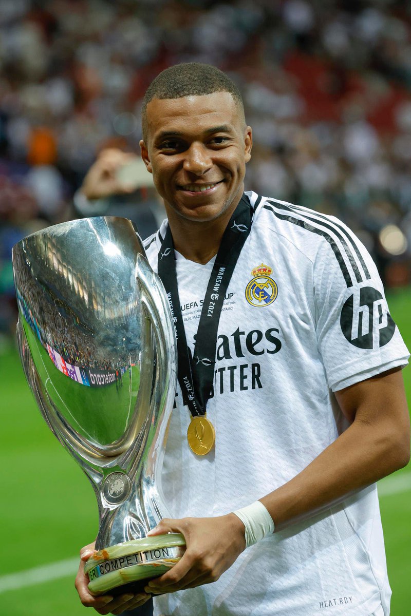 MoscosoIvlev's tweet photo. Los mejores de febrero
1. Mbappe (Real Madrid)
2. Kane (Bayern  Munich)
3. Yamal (Barcelona)
4. Vinicius (Real Madrid)
5. Doue (PSG)
6. Sorloth (Atlético Madrid)
7. Joao Pedro (Chelsea)
8. Gyokeres (Arsenal)
9. Fermín López (Barcelona)
10. Dembelé (PSG) https://t.co/xQsx526ivT