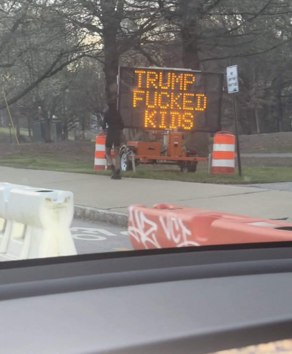 Near Piedmont Park

Keep talking, keep sharing.