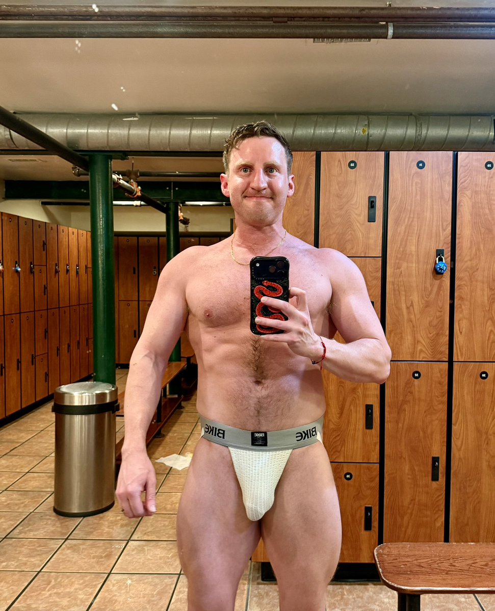 Maskeddoc127 tweet media