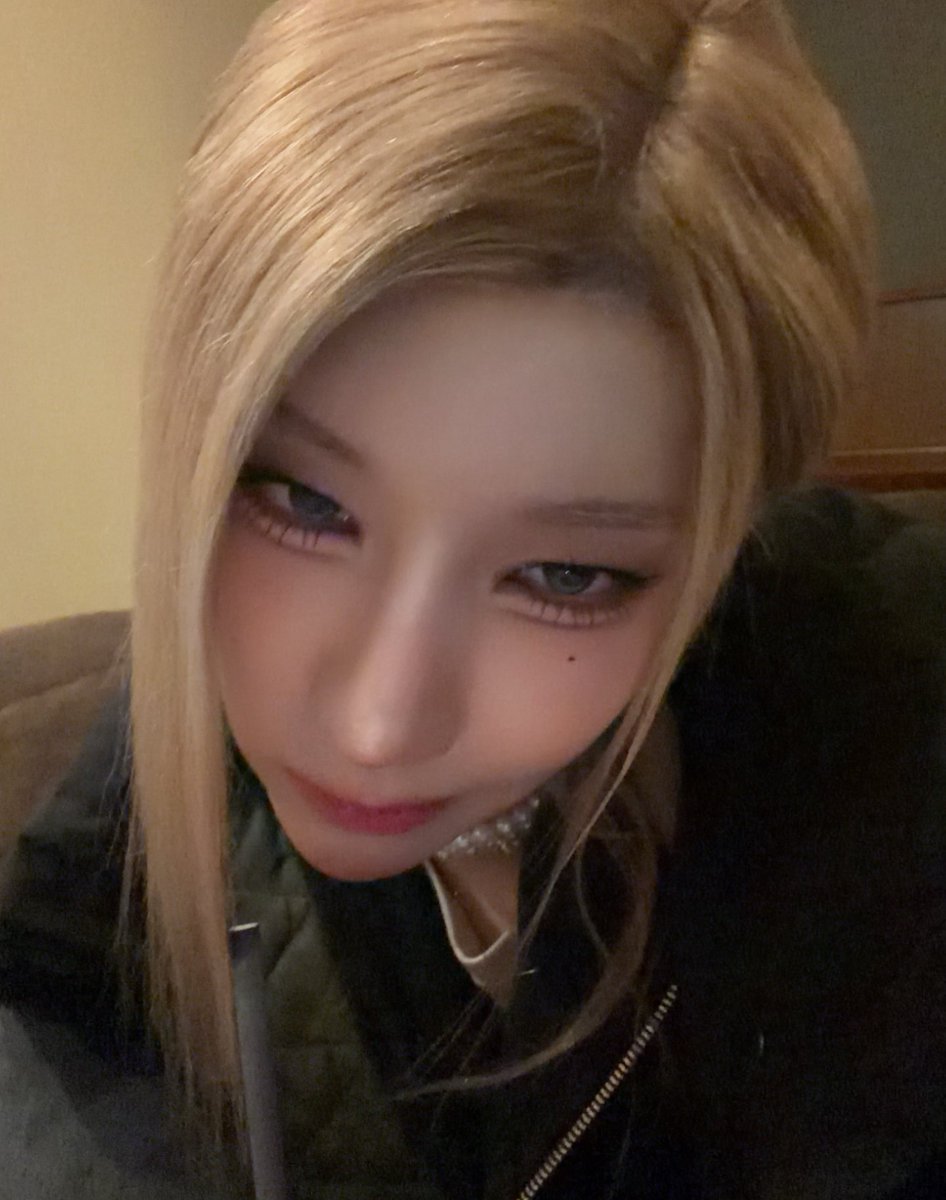 nana ₊⊹ tweet media