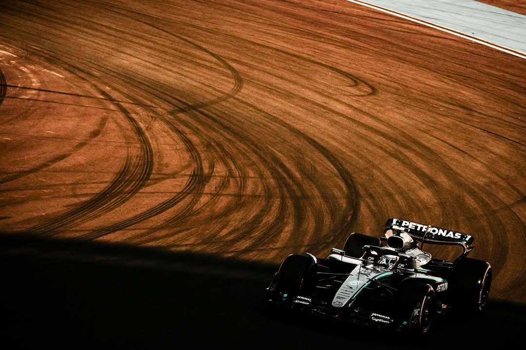 GPDestinations tweet media