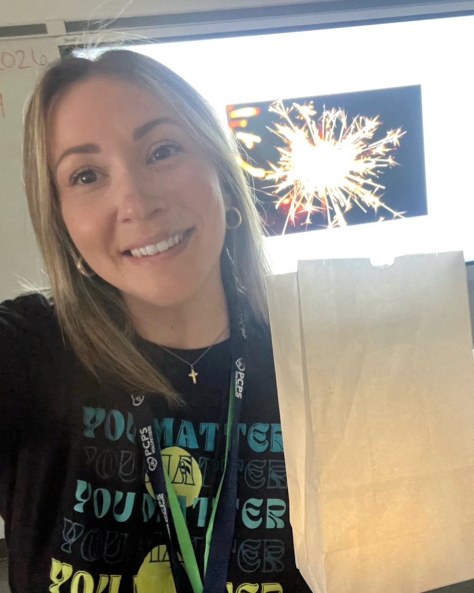 Another impactful week in our middle school classes! 💭🕯️ Students explored the thought chain and discovered the spark that’s always inside them. ✨ #SPARKMentoringPrograms