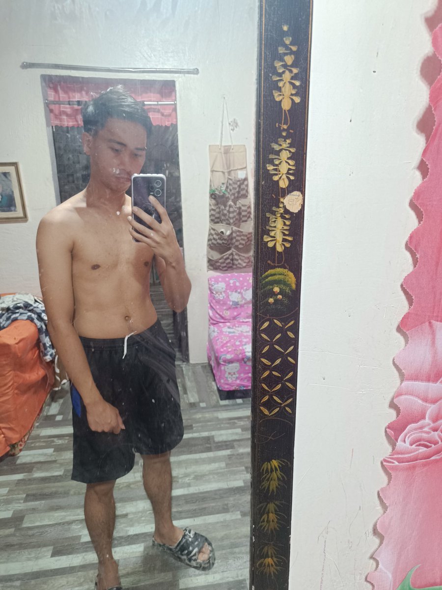 chan_capulong's tweet photo. Pasarap na tayo nang pasarap yummy hahaha #gym https://t.co/rNIGCZ8xOn