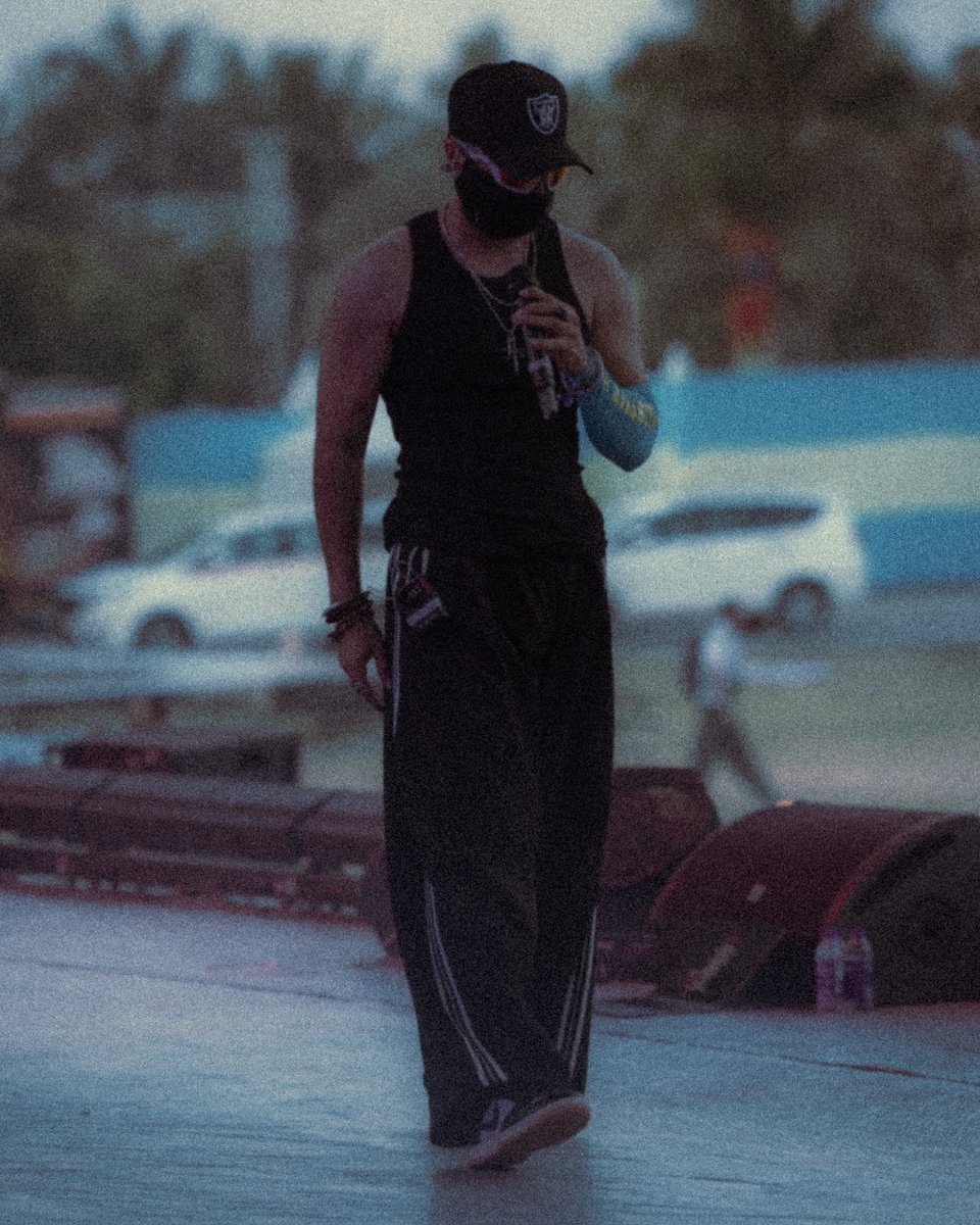 NH7 Weekender tweet media