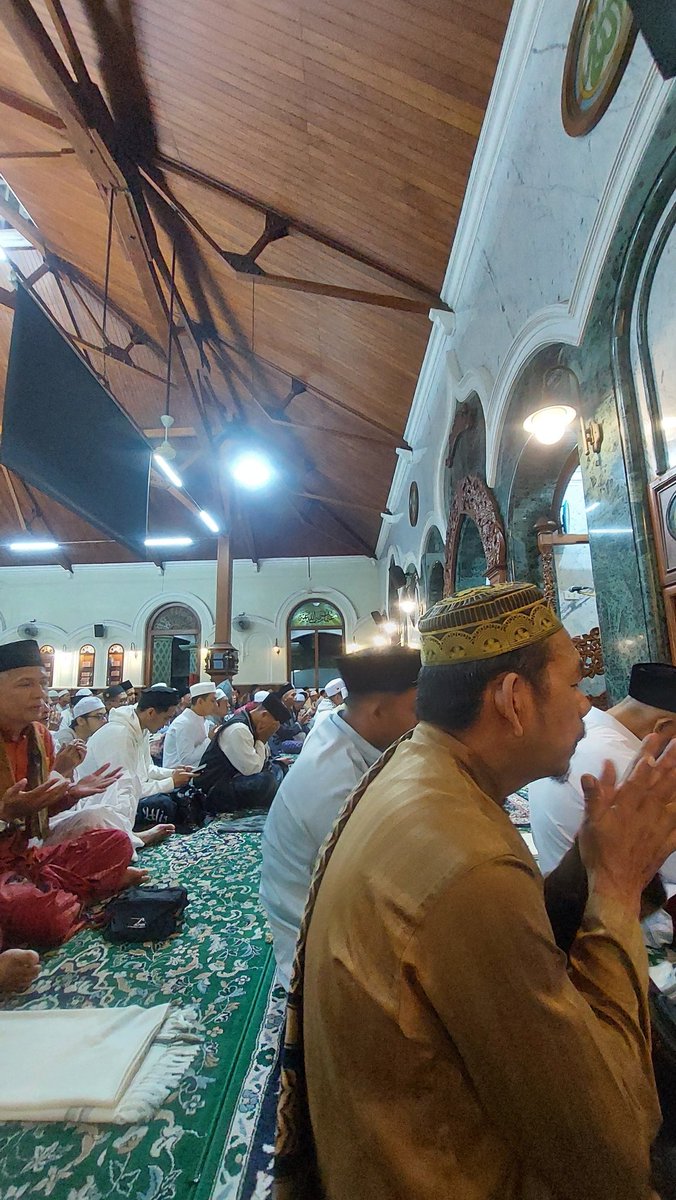 bashofi_lapulga's tweet photo. The 23rd night of Ramadan 1447 H https://t.co/SVbbp5U1d8