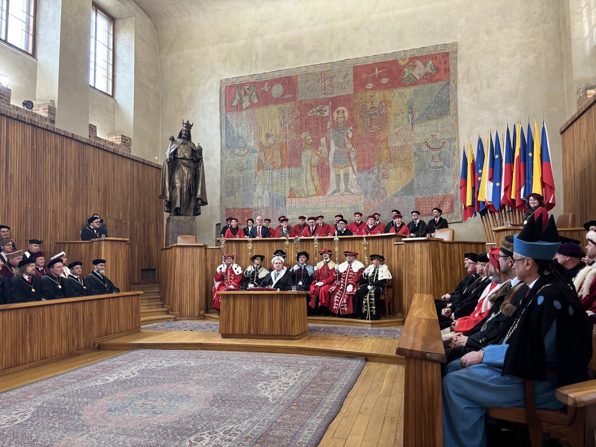 Embajada de Chile en Chequia -Velvyslanectví Chile tweet media