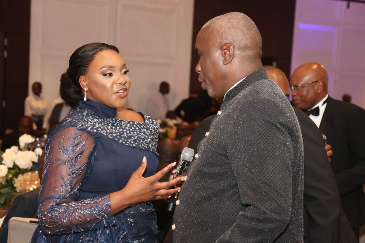 Fans of Dr Kuda Tagwirei tweet media