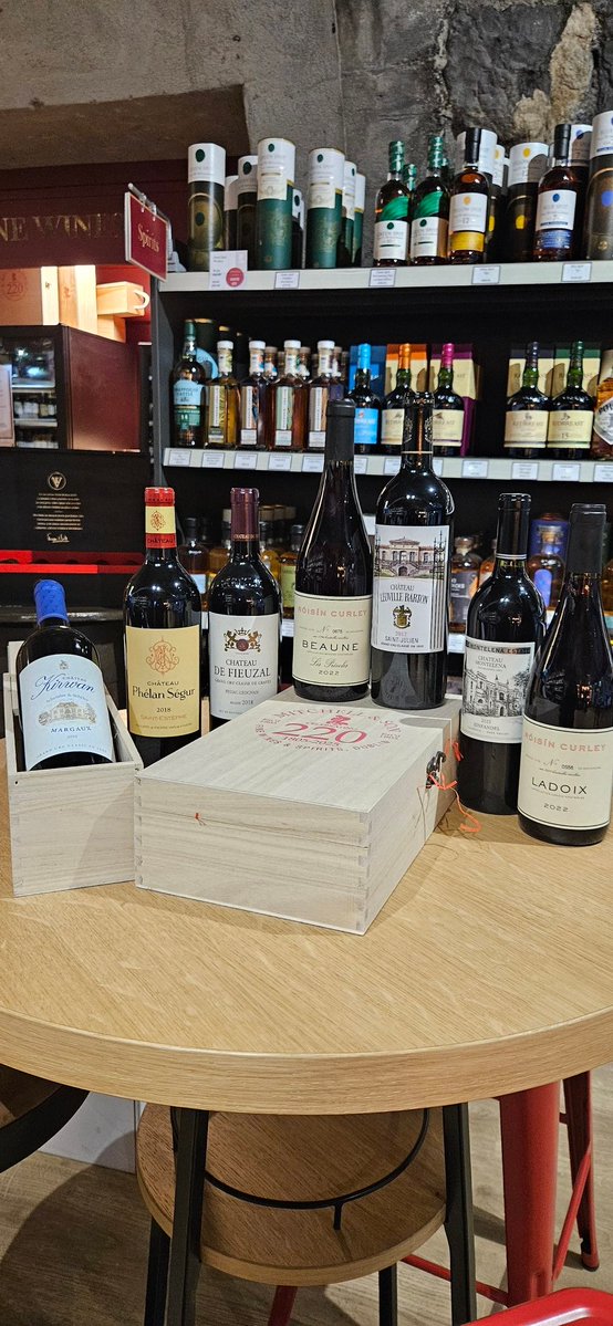 Mitchell & Son tweet media