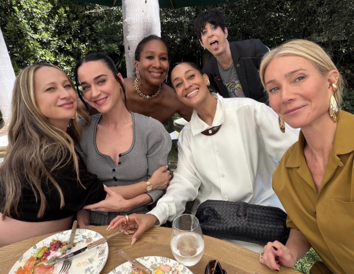 Katy Perry Activity tweet media