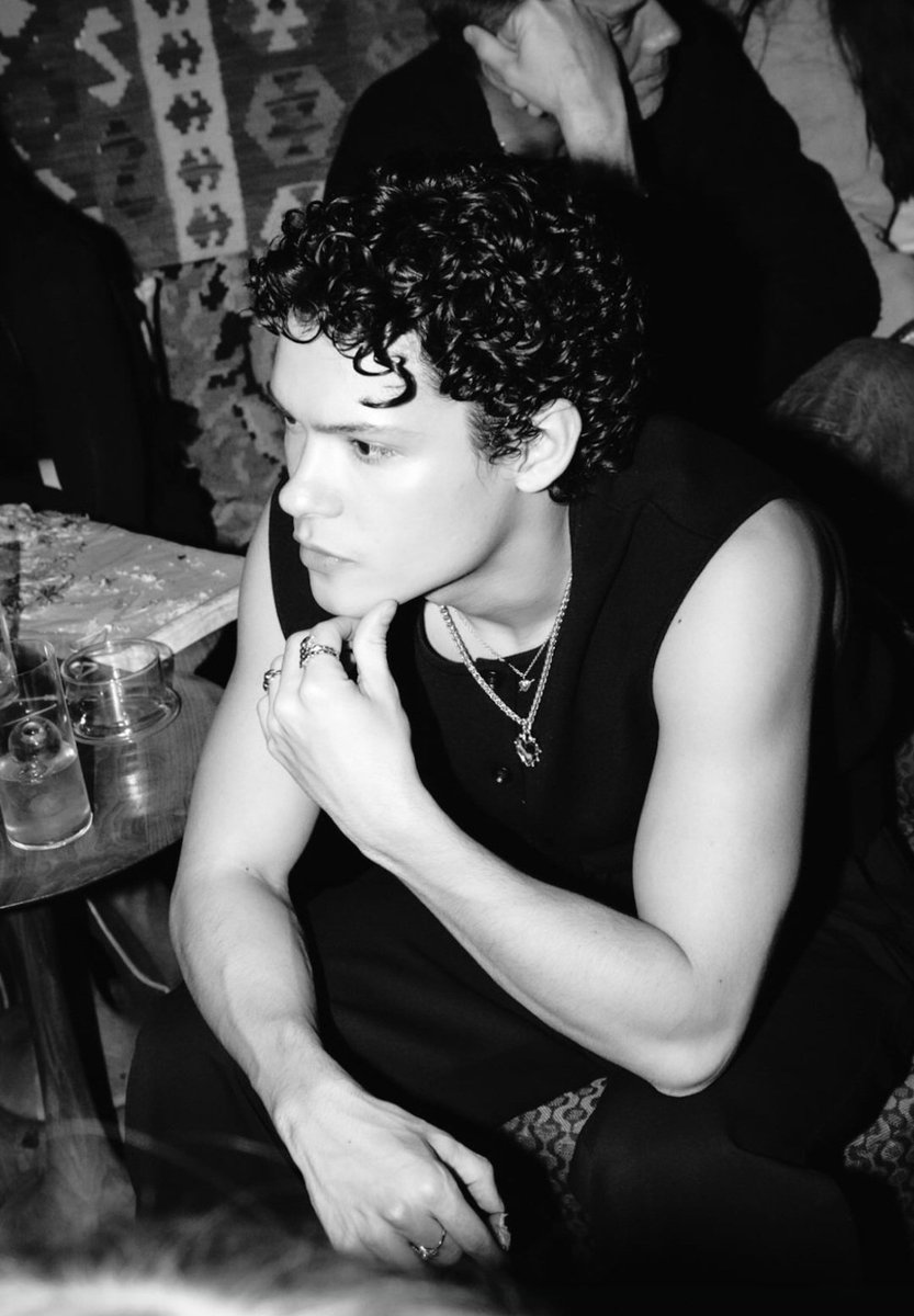 🌈🌈 Mel has stolen your 💜 🌈🌈 tweet media