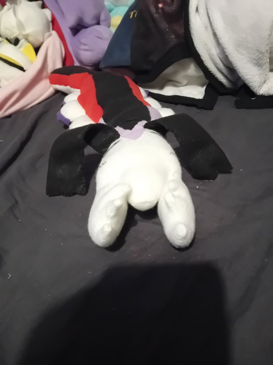 KatarinaJonss11's tweet photo. #DigiTenna #digimon #plushie
And he is done! Tennadramon is finaly here! He is the biggest tenna variant i've done so far :) and i,am very pleased with him, a mighty ant dragon who is super cuddly to hug. The Ultimate form is here to stay ^^ https://t.co/amjUF7pl8O
