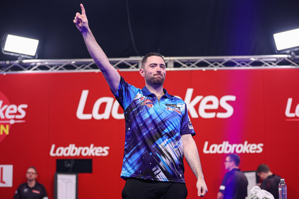 Luke Humphries MBE tweet media