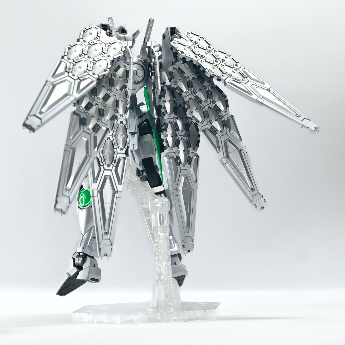 MG万博クアンタ完成しました！
ダラダラ3ヶ月もかかりましたが、作りたい物を挫折せずに作れましたw

#ガンプラ
#ガンダム00 
#大阪万博
#万博ガンダム