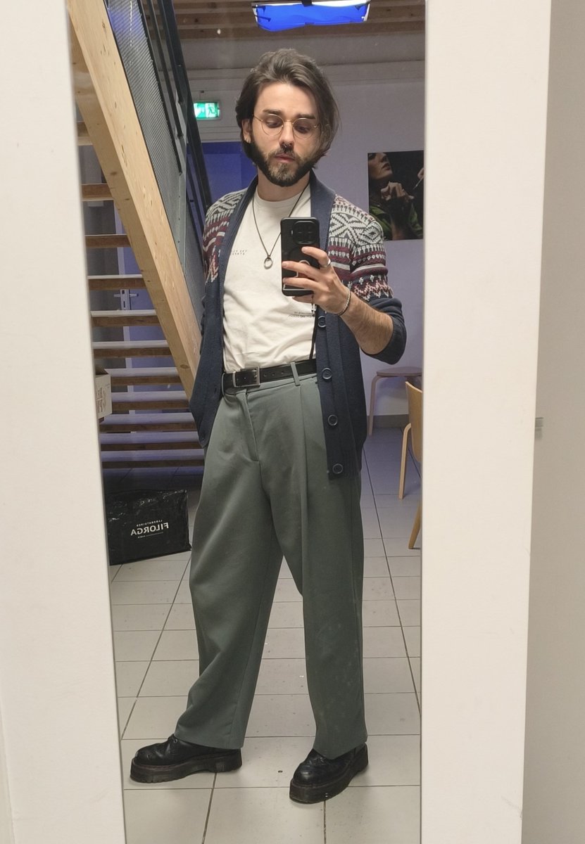 Divorced DILF (Aka Vollug) 🇵🇸 tweet media