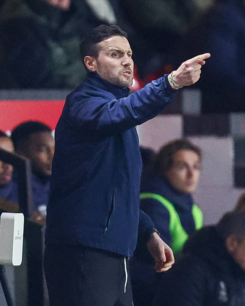 talkSPORT 2 tweet media