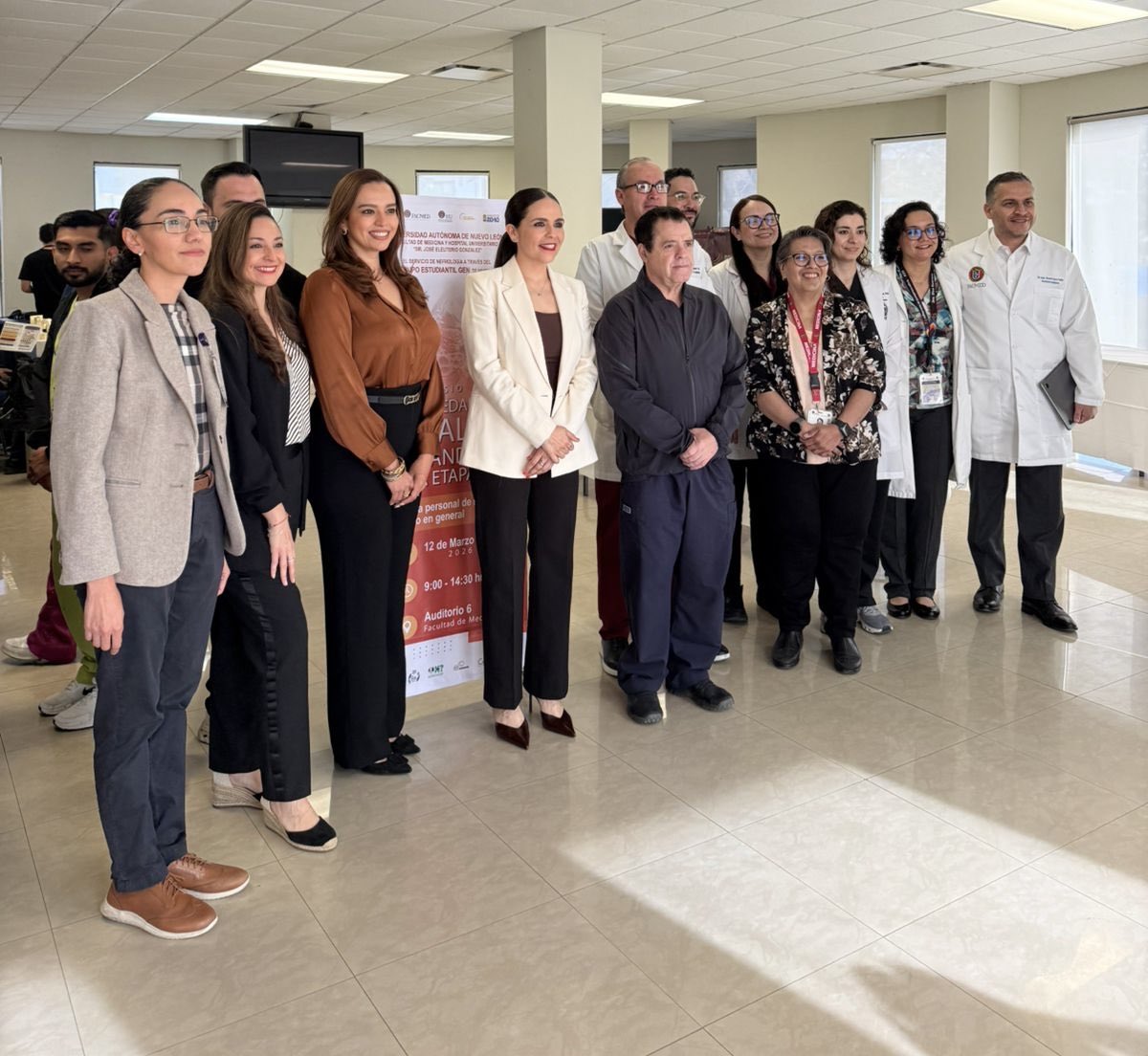 gio_muller's tweet photo. Un año más comprometidos con el cuidado de la Salud Renal @uanl #nefroteamHU #worldkidneyday #saludrenalparatodos https://t.co/2stFx1QzgT
