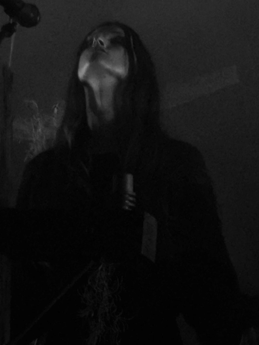 gina 🗝️ tweet media