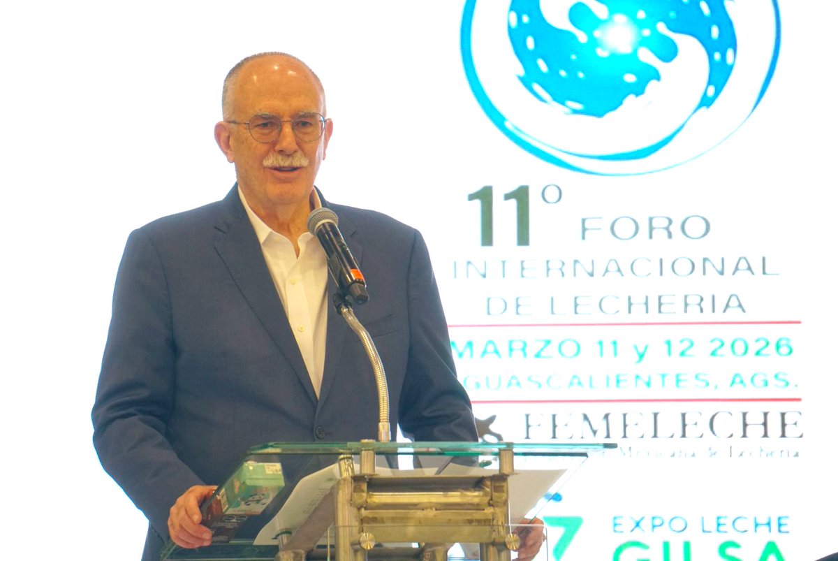 Julio Berdegué tweet media