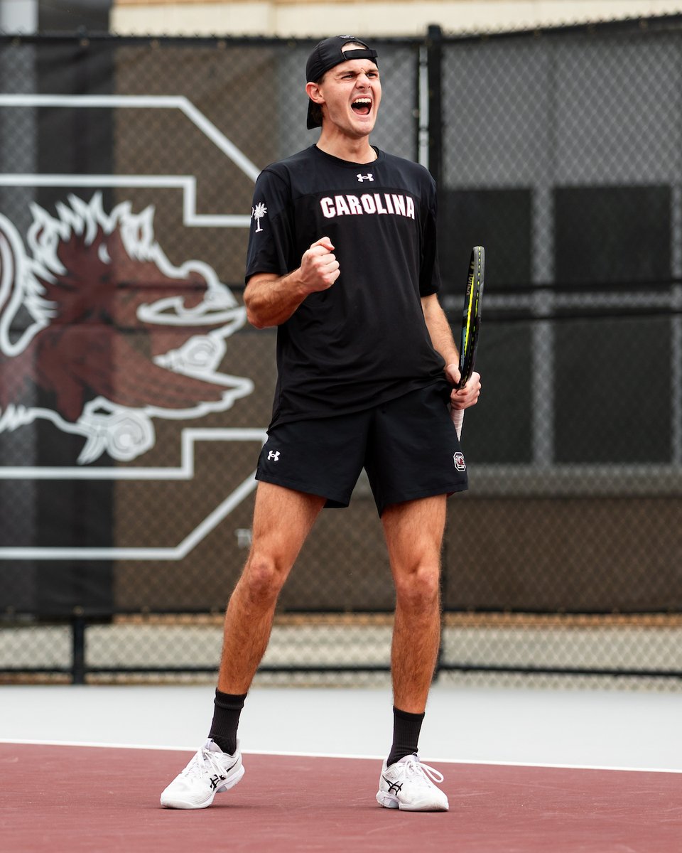 The Cockpit tweet media