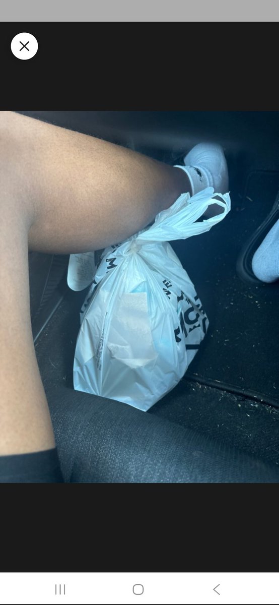 OjoreSani's tweet photo. @DoorDash told me I'm not eligible for a refund.  Lmfao bet @UberEats 🤝🏾 https://t.co/C6WnWSJDu7