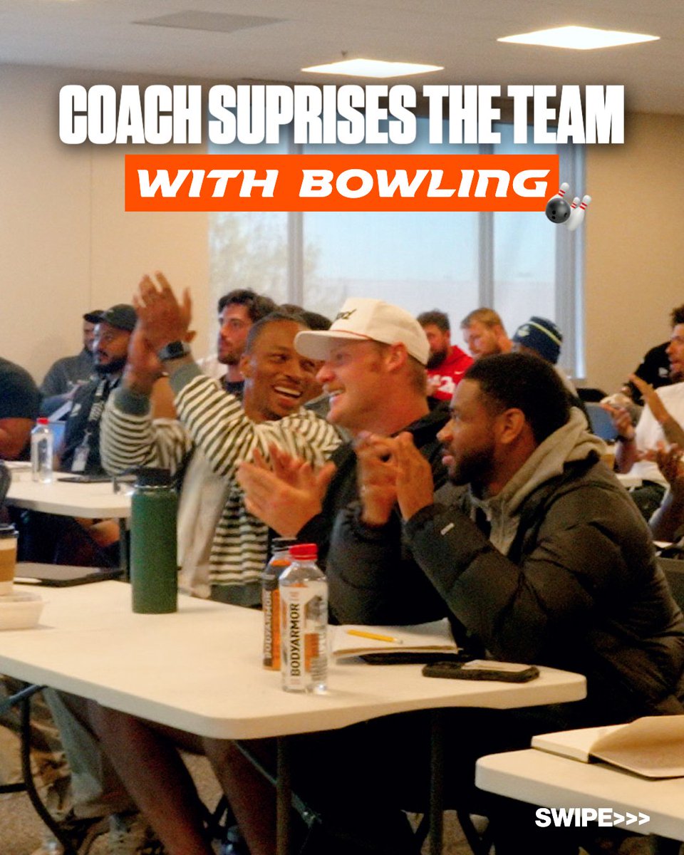 UFLStorm's tweet photo. The Storm's about to strike the lanes 🎳 https://t.co/Tf0fhbTqV1