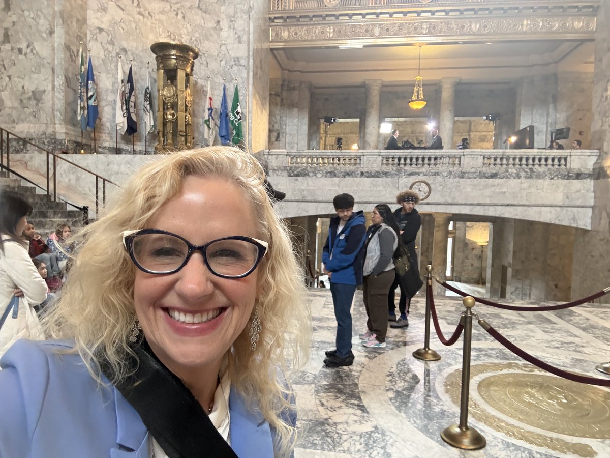 mari leavitt tweet media