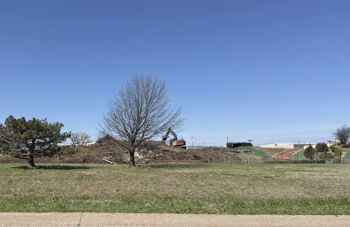 Dan Lindblad tweet media