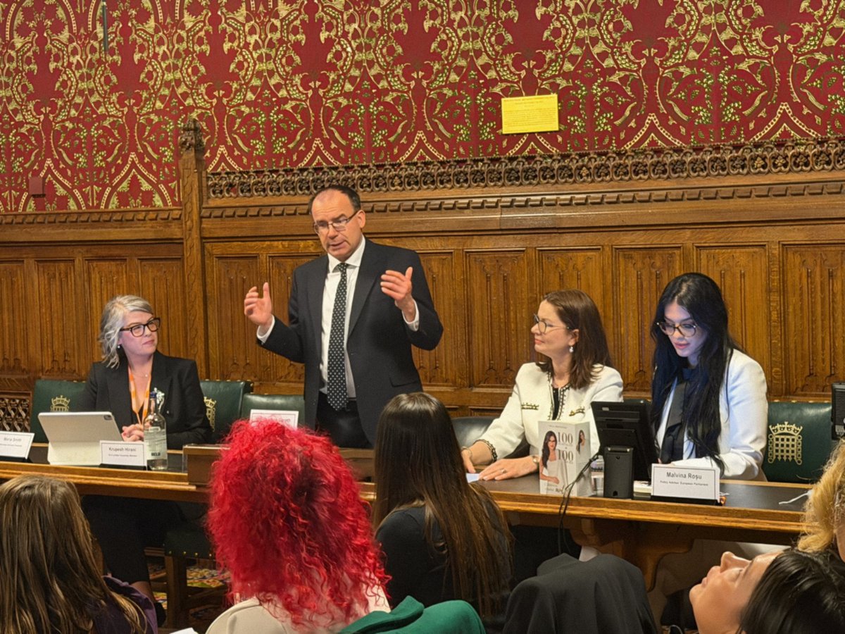 @ROCONECT tweet media