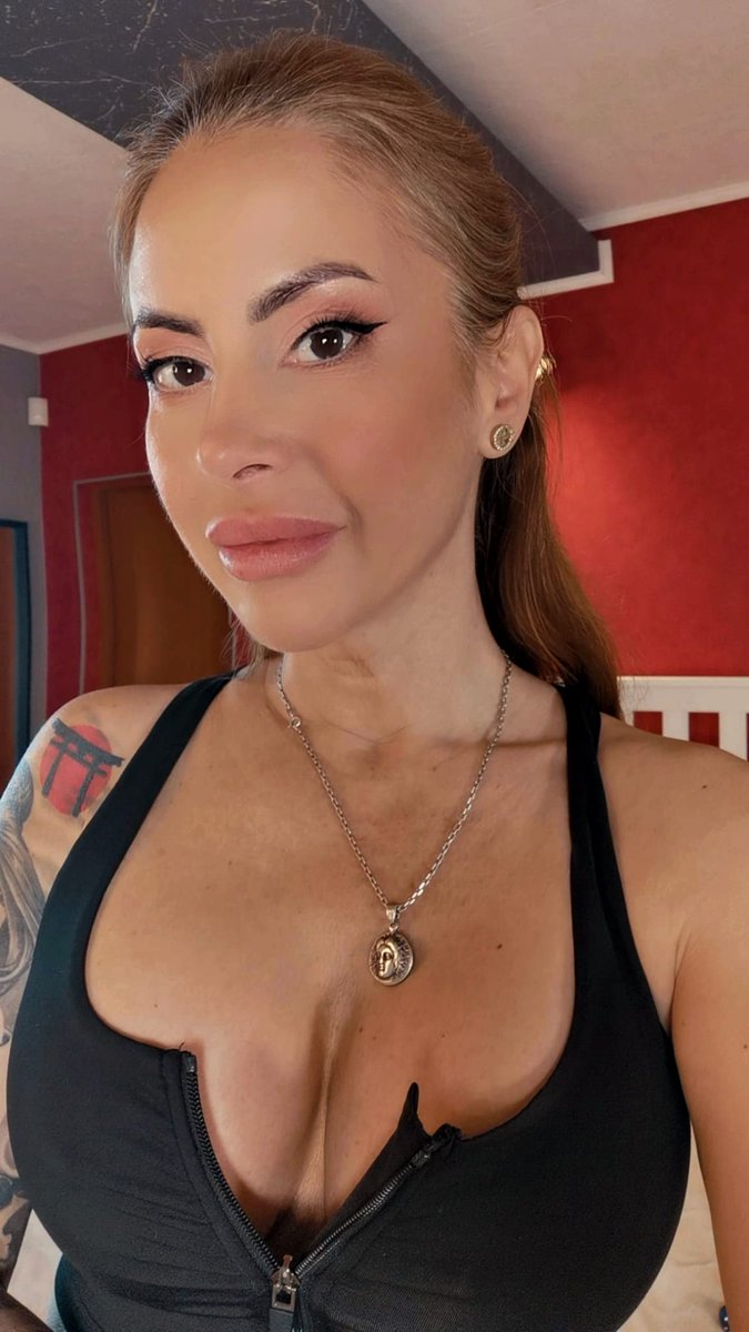 Britney Kelly tweet media