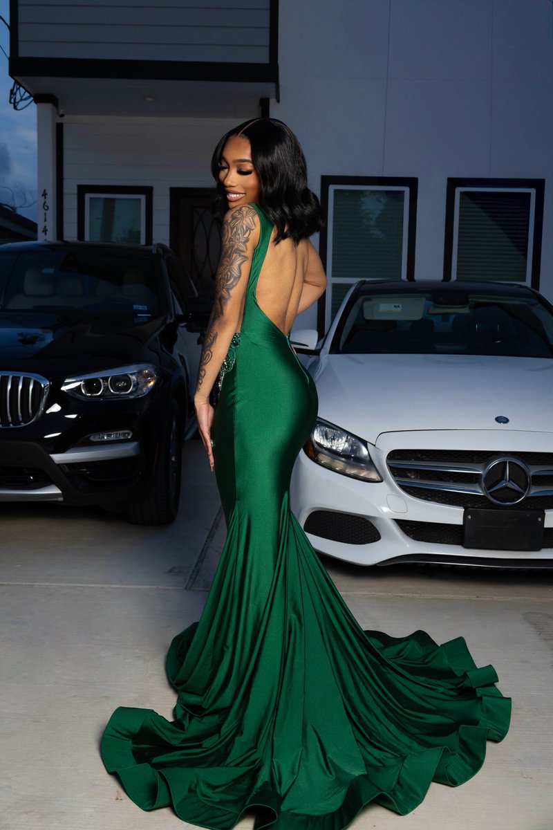 _SheBTwerkin_'s tweet image. Make me your Kids Prom Photographer! 😎

Follow The Photography Korner on Instagram 📸 

#HoustonPhotographer #HoustonPhotographyStudio #Prom2026