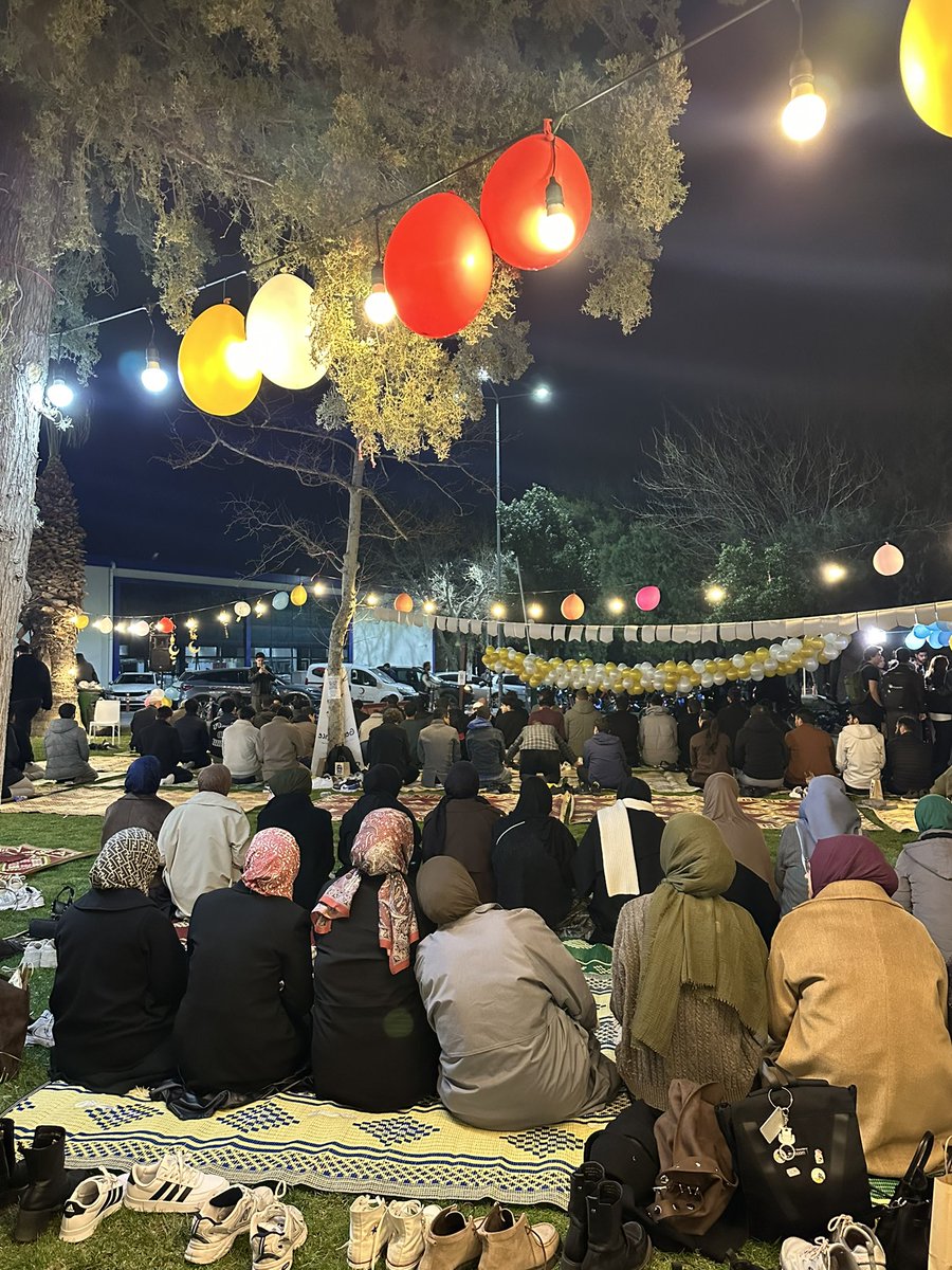 justessma's tweet photo. Bizim gözümüzden İzmir 🫶🏻🤍

#EgedeKardeşlikİftarı https://t.co/37PzMbid6q