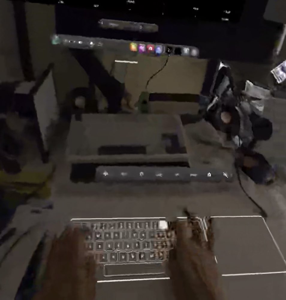 Meta surface keyboard 미쳤는데? (화질구지 ㅈㅅ)
AI보다 이게 더 SF 같다. 하지만 이것도 모델 돌리는거겠지. 영문 only지만 실사용가능!
키보드는 그렇다치고 터치패드가 환상. 하단 카메라를 이용하는지 시선을 두지않아도 빠르고 정확한 포인팅이 된다.
긍까 Meta님 IME 좀 개선해주세요.