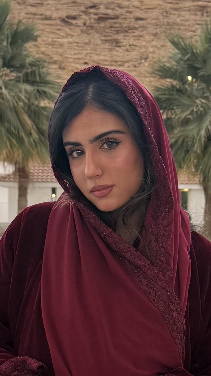 ƨ (✿◡‿◡) tweet media