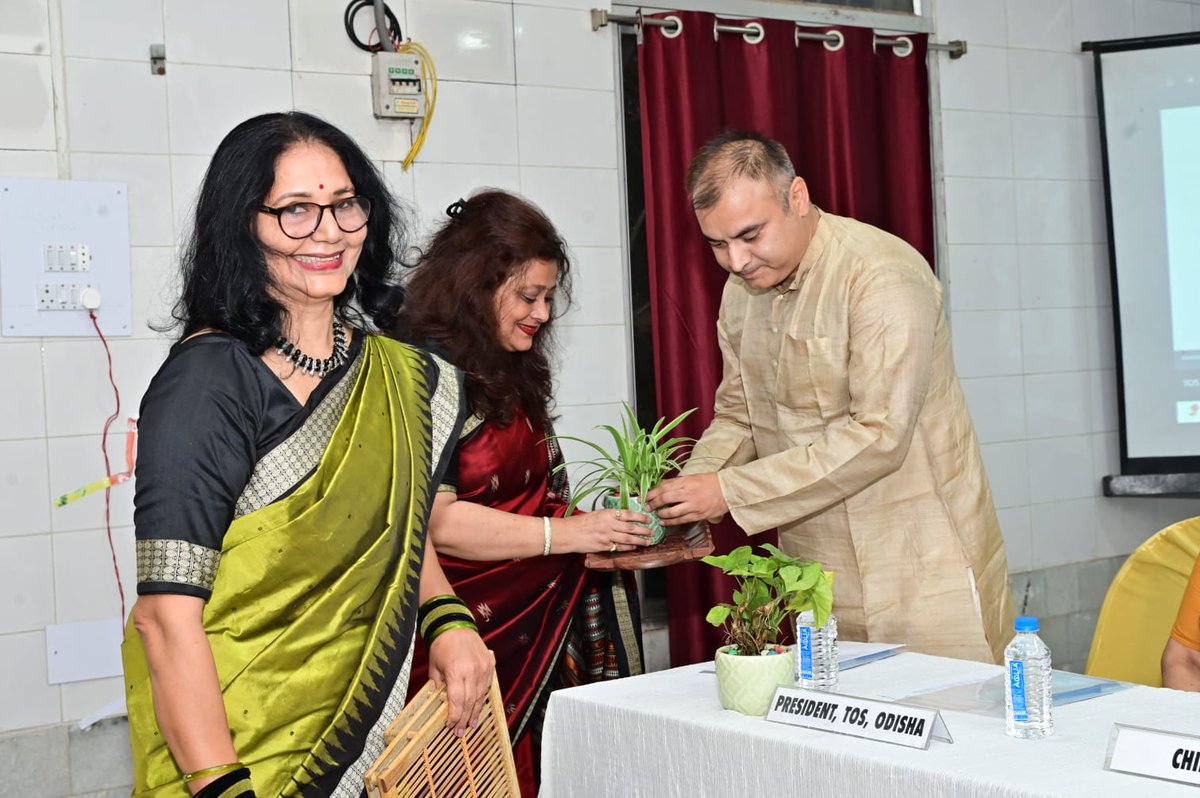 deb_hota's tweet photo. International Women's Day 2026 celebration by Theosophical Order of Service, Odisha. https://t.co/DuC8Elfpa3