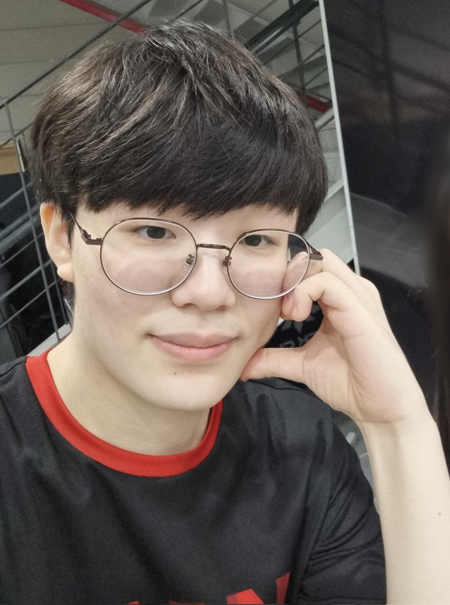 #에이드
이드님 사진 올리기 19일차