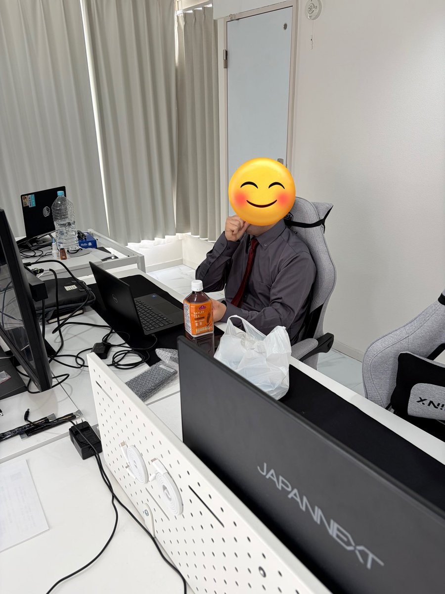 kawamoto_wataru's tweet image. スーツ着て出勤してる😆
似合ってる！　#INPA