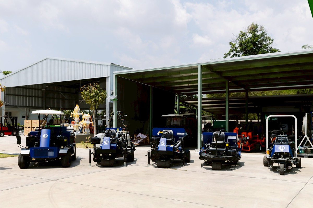 HatsutaM's tweet photo. Great Minerva Pattaya Service Center.
Machine introduction and trial run with manufacturers and dealers for the upcoming exhibition.
Special thanks to Great Minerva for the great preparation!
#gmgolf #golf #golfturf #golfsuperintendent #turfmanagement https://t.co/SFE5vZY0wY